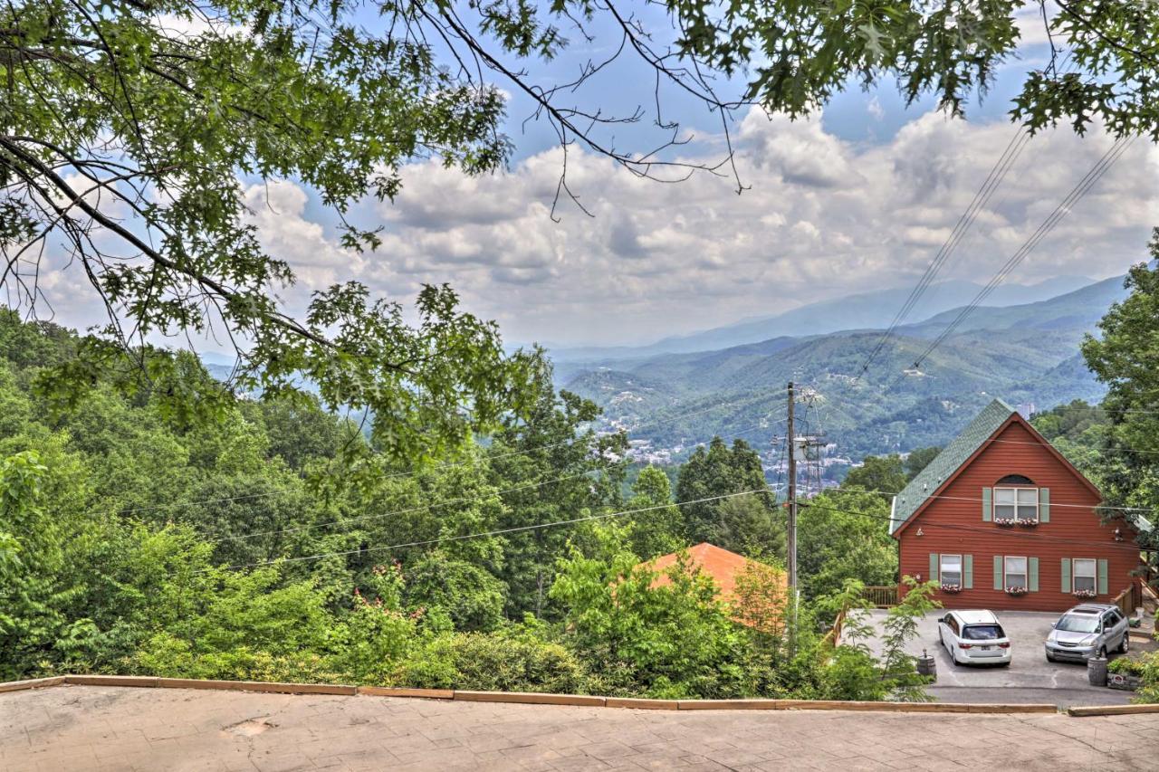 Gatlinburg Chalet Hot Tub, Sauna And Mountain View Exteriör bild